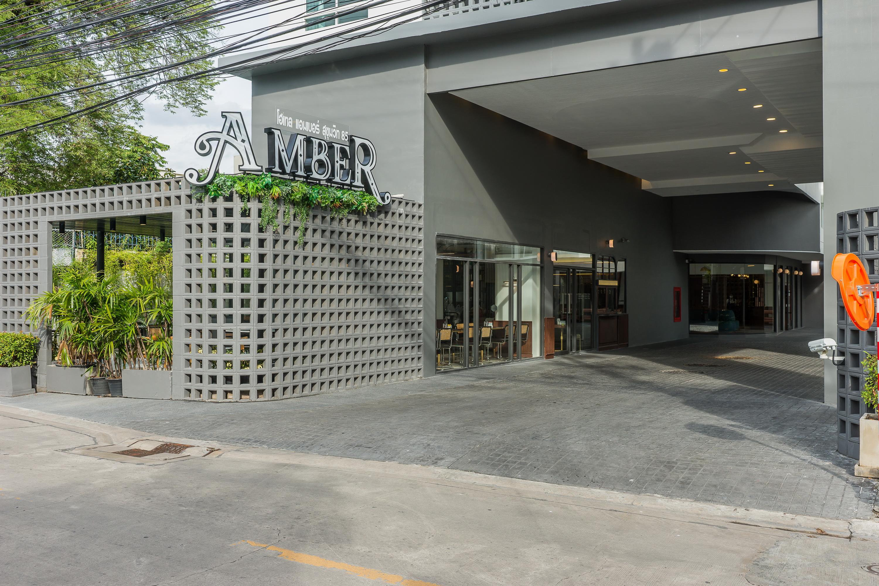 Hotel Amber Sukhumvit 85 Бангкок Екстер'єр фото