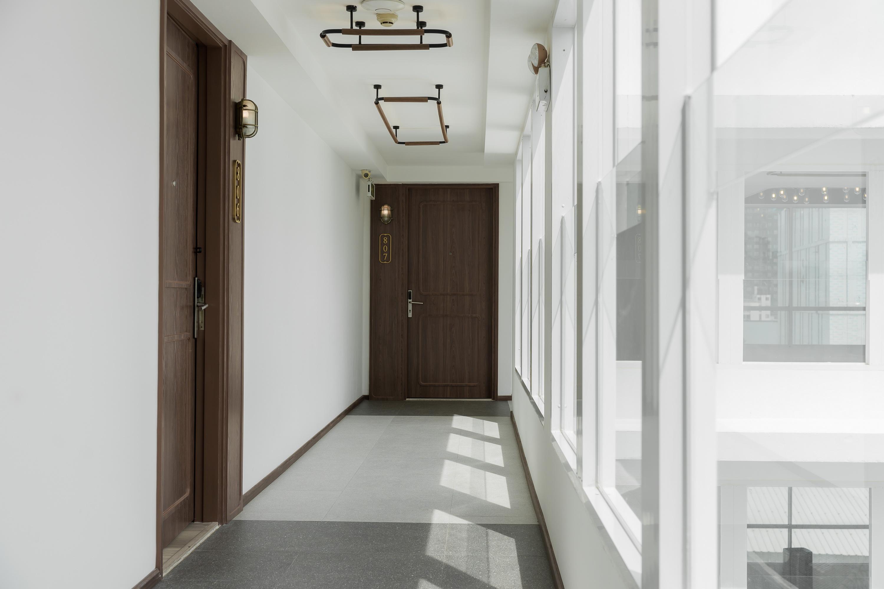 Hotel Amber Sukhumvit 85 Бангкок Екстер'єр фото